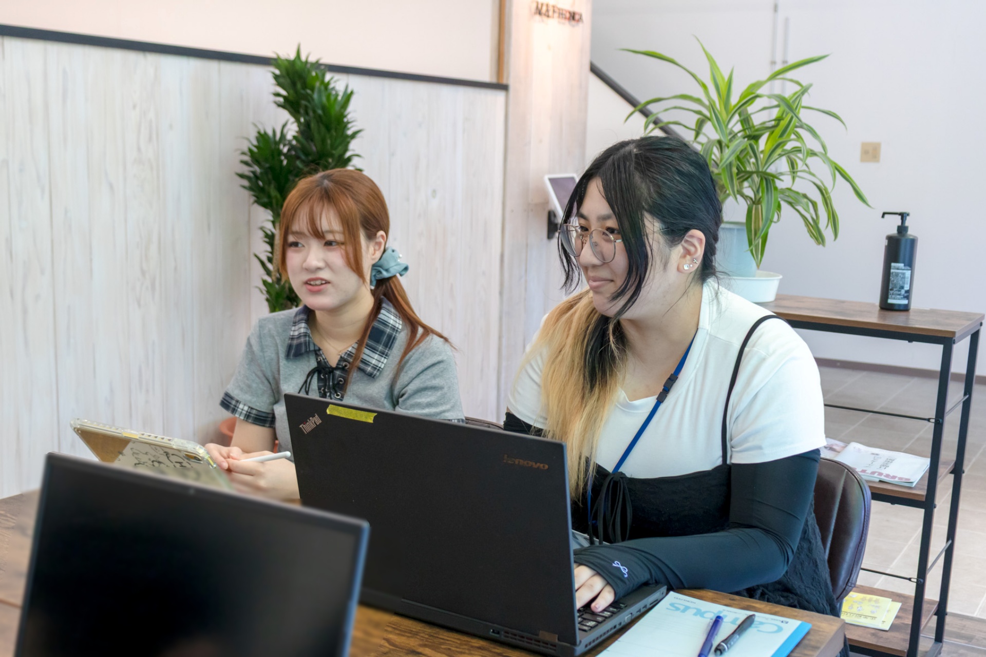 個人のスキルや家庭環境などに応じて、柔軟な働き方を取り入れています