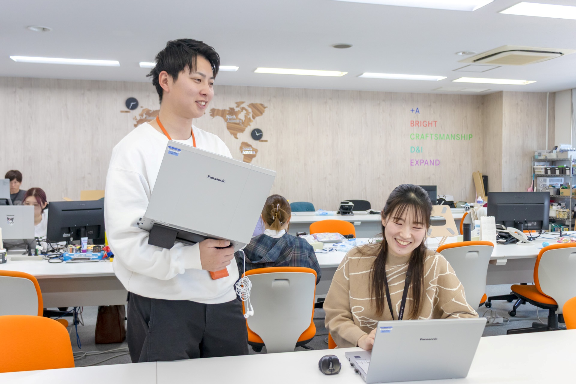 困ったときには自然と誰かが手を差し伸べてくれる職場です