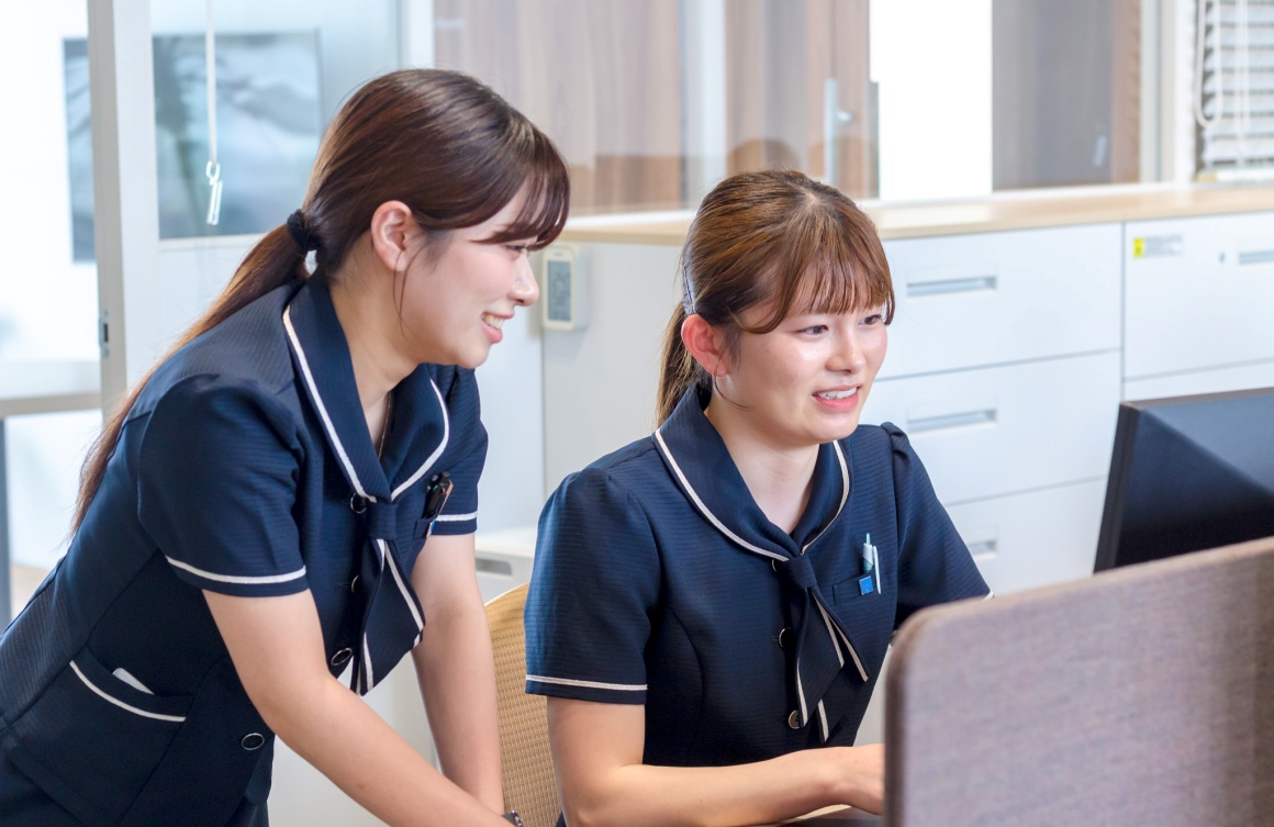 【会社見学OK】将来に役立つスキルが身に付く仕事。月1回の週休3日制でプライベートも大切にできます