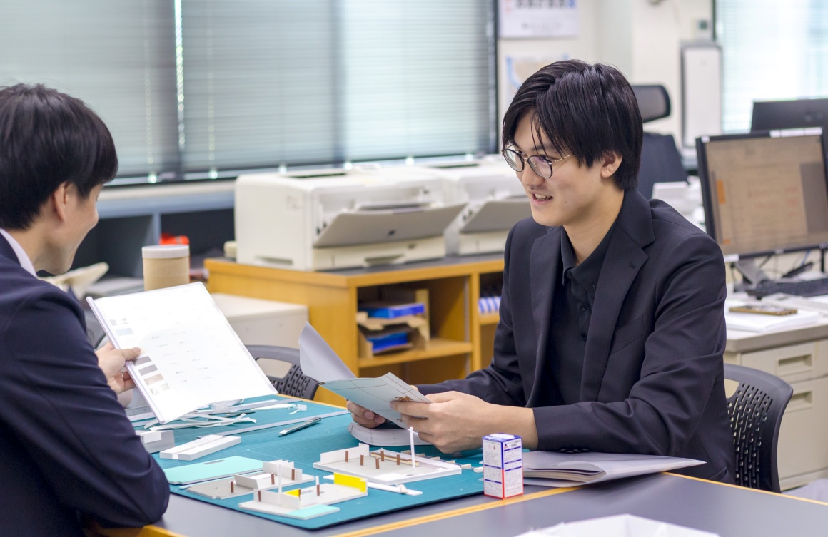 上下の壁がなく、コミュニケーションが取りやすい環境