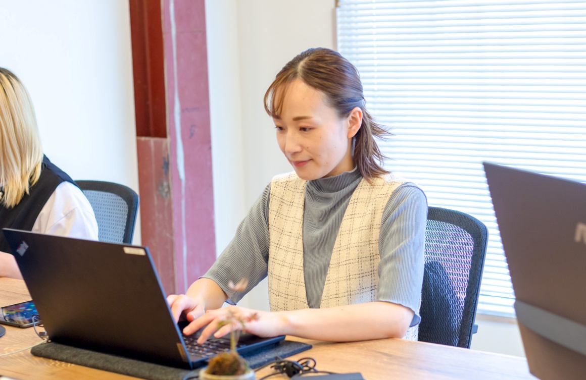 お客様からのお問い合わせに対応します