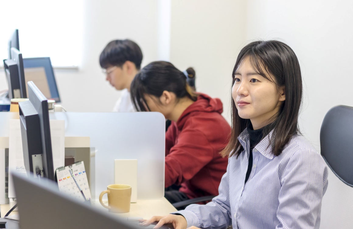 投資家や株主、顧客などに向けた情報を発信します