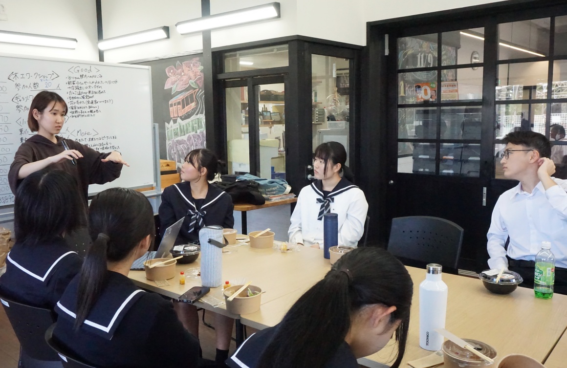 教育やホステルの運営など幅広い業務を経験できます