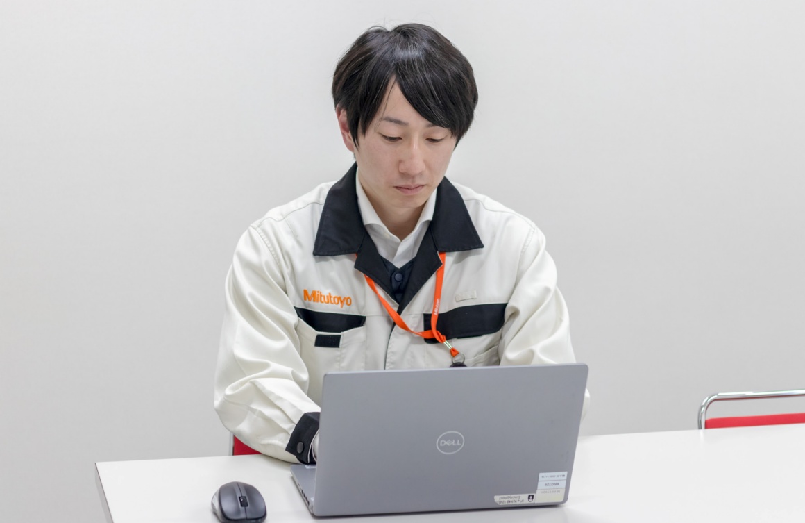 精密測定機器のファームウェア開発を担当します