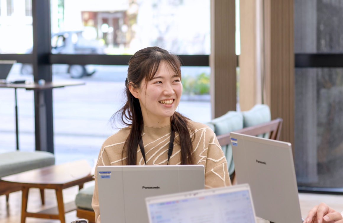 困ったときには誰かが手を差し伸べてくれる職場です