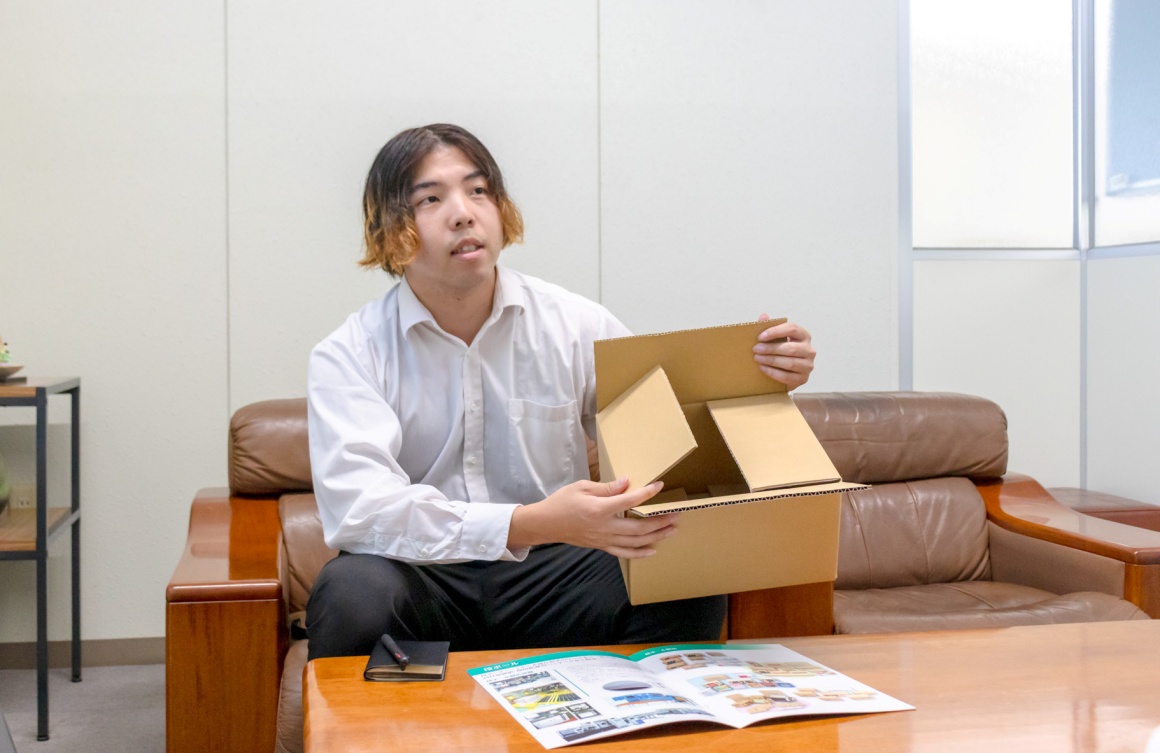 包装容器の企画や提案、注文対応を担当します