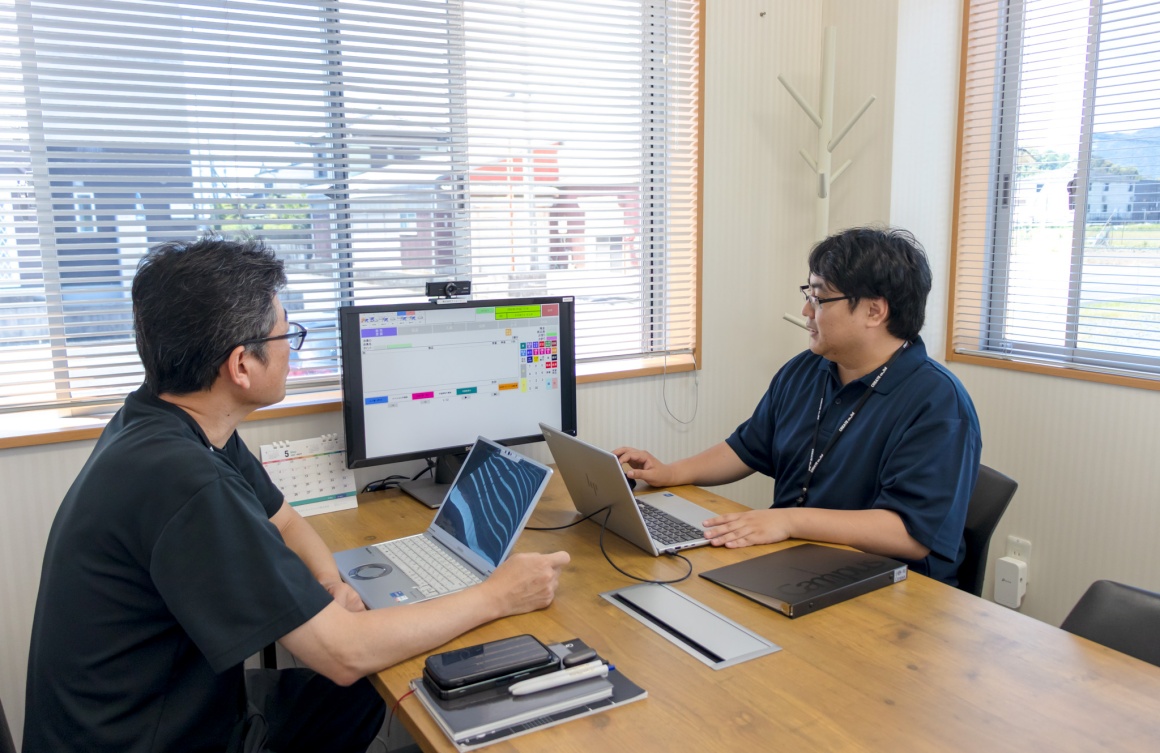 個人の適性や希望を考慮して業務を割り振っています