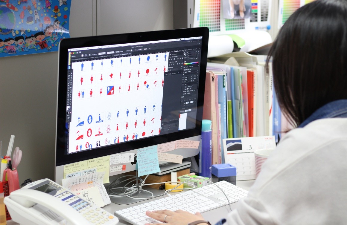 看板のデザインを担当します